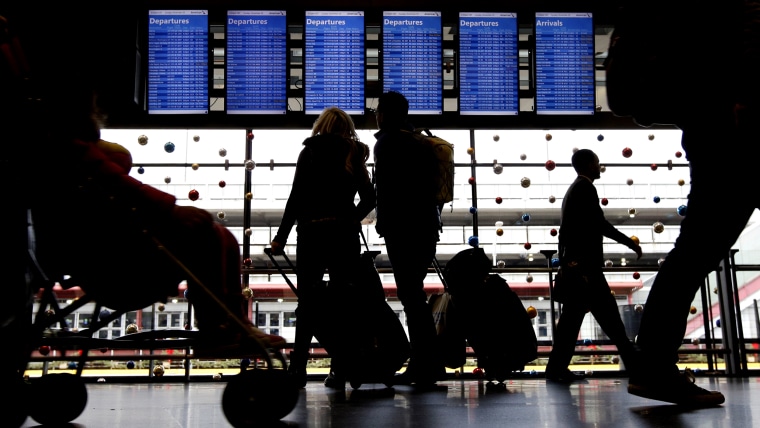 Expert tips on how to avoid stressful Thanksgiving travel