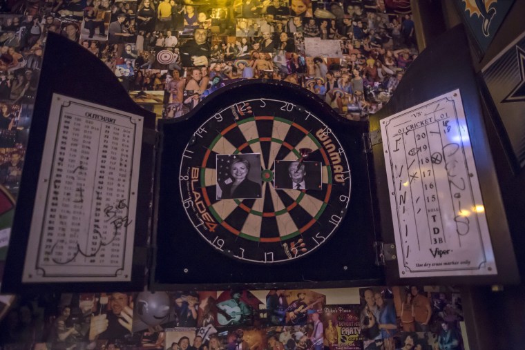 Image: Images of Hillary Clinton and Donald Trump on dart board in Jerusalem