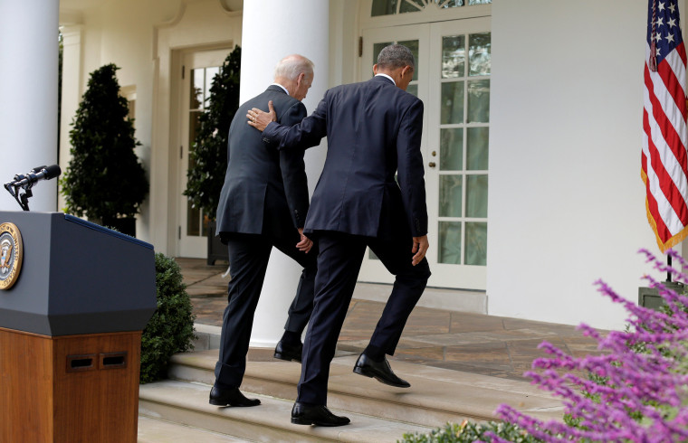 Image: U.S. President Barack Obama walks with U.S. Vice President Joe Biden after speaking about the election of Donald Trump in the U.S. presidential election at the White House in Washington