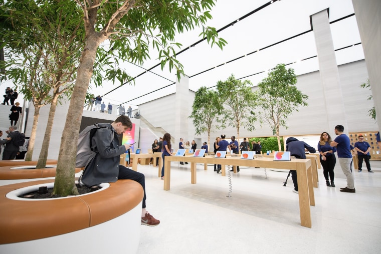 Image: An Apple store in London