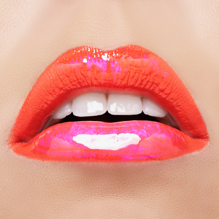 Holographic lips, Sigma Beauty Lip Switch