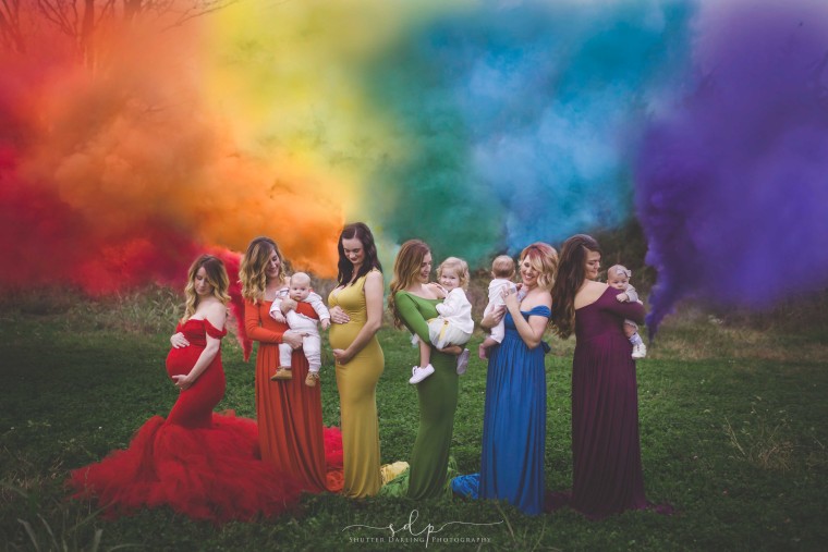 Alex Bolen's photo of six women and their rainbow babies got more than 24,000 likes on Facebook in less than a week.
