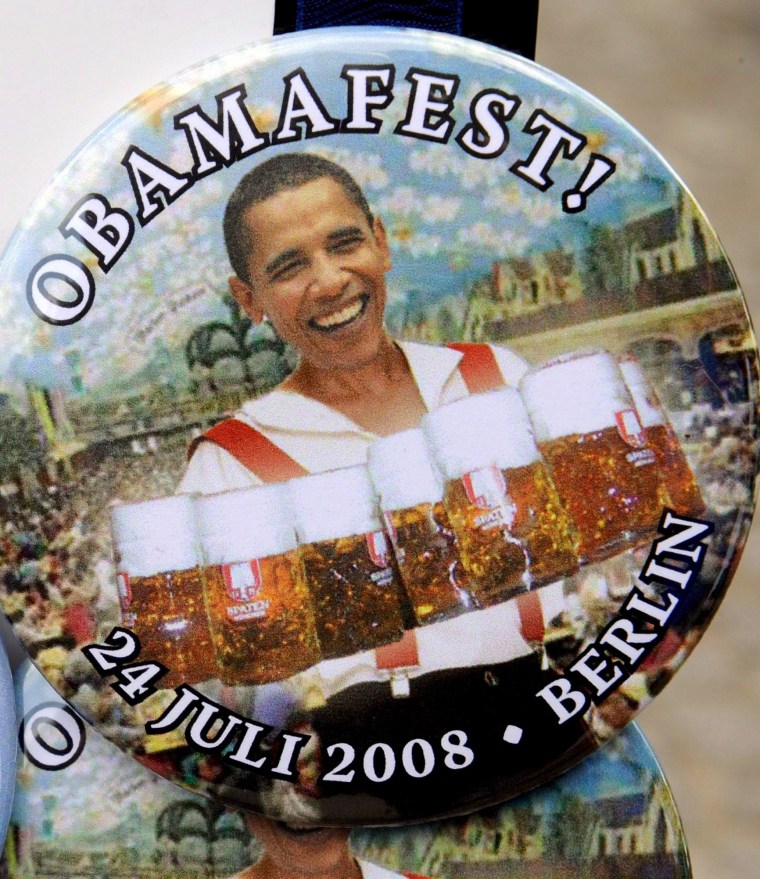 Image: Obama button during 2008 visit to Germany