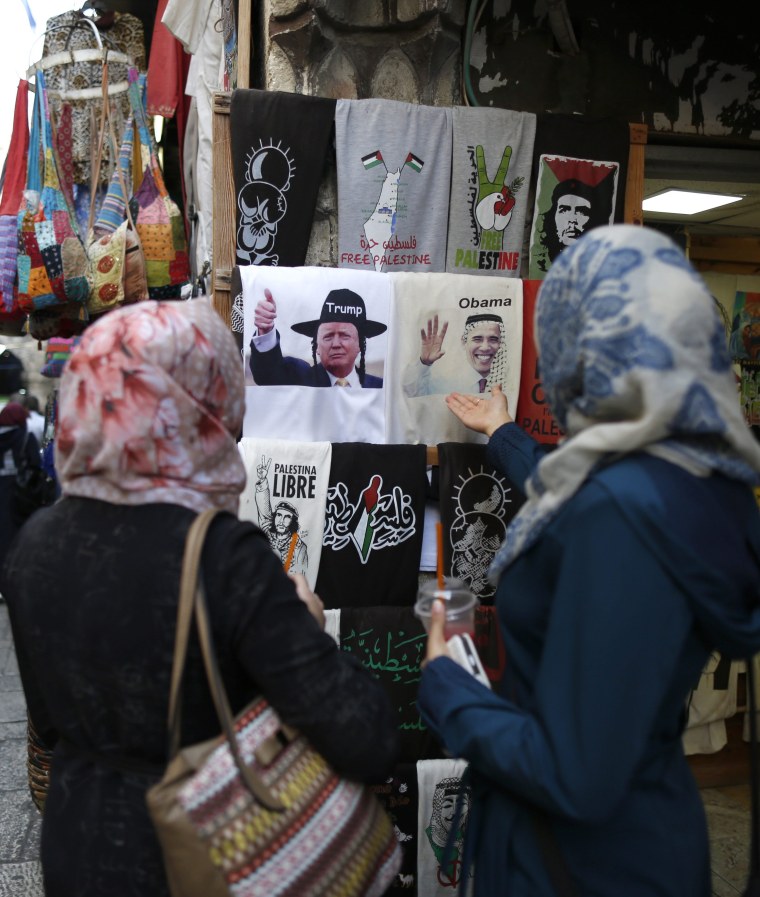 Image: Trump and Obama T-shirts in Jerusalem