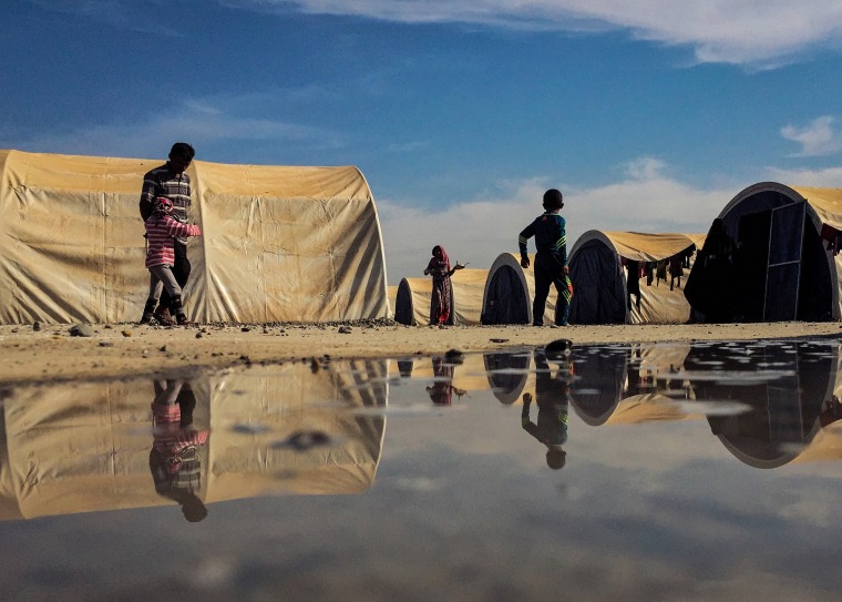 Image: A displaced family at the Khazer Camp