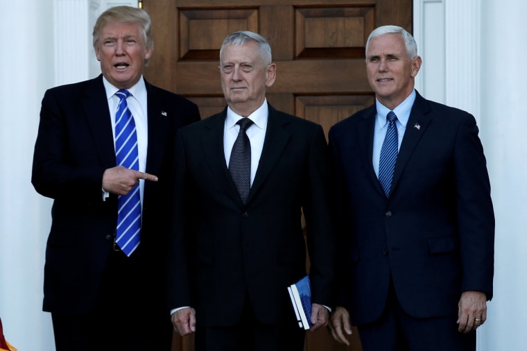 Image: Trump and Pence greet Mattis in Bedminster