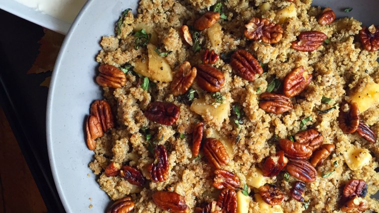 Spiced Quinoa with Apples and Quinoa
