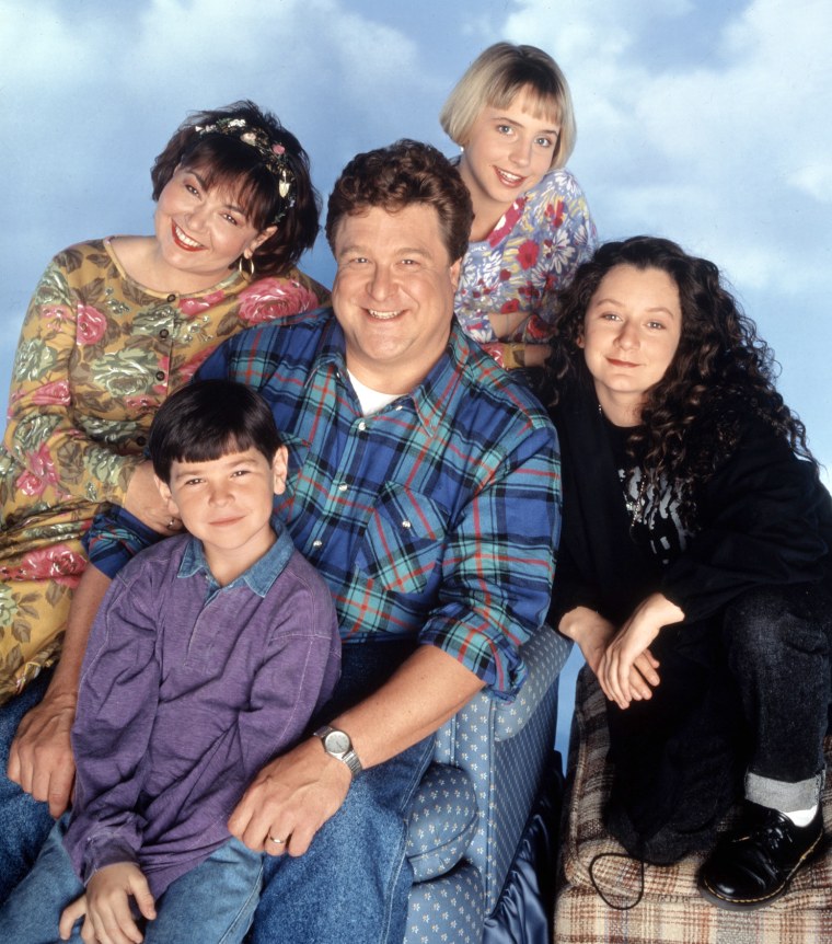 ROSEANNE, Roseanne, Michael Fishman, John Goodman, Lecy Goranson, Sara Gilbert, Season 6. 1988-1997.