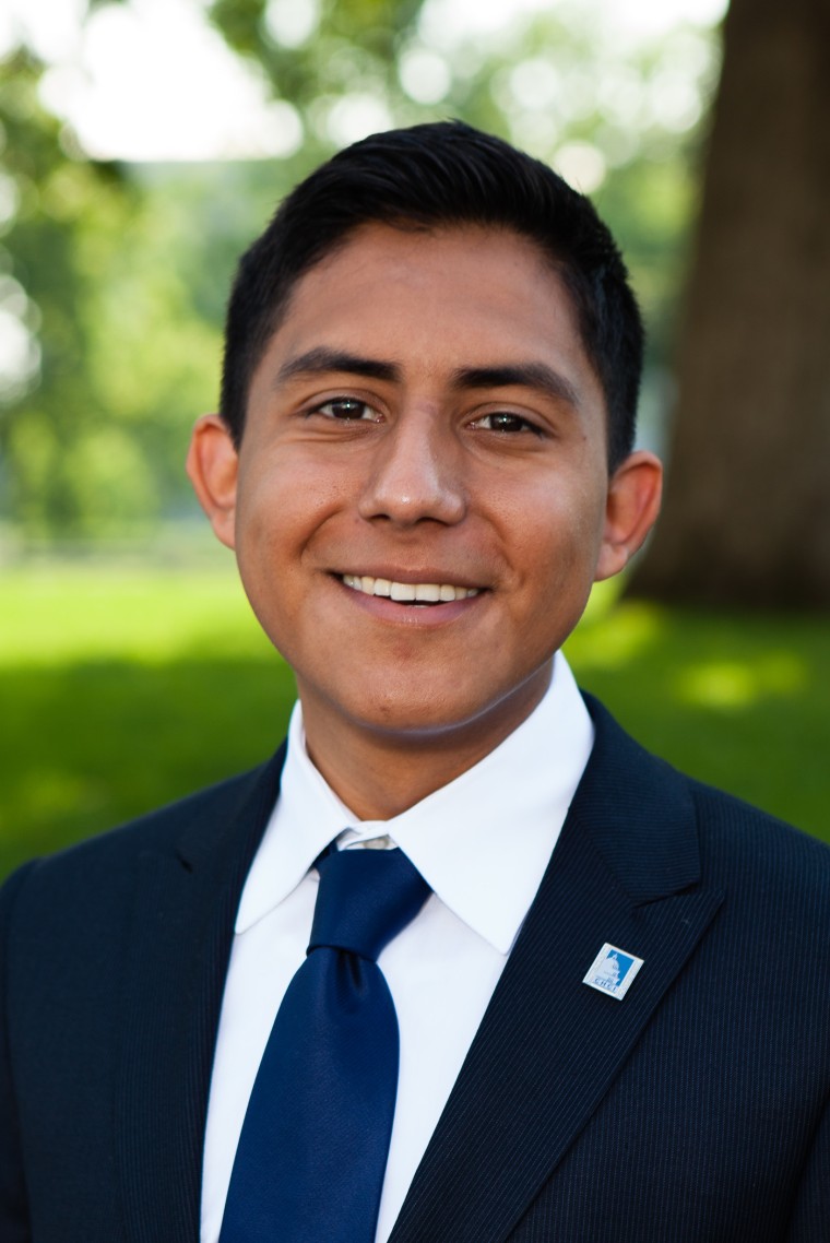 Headshot of Oscar De Los Santos, 23, who is one of this year's Rhodes Scholars.