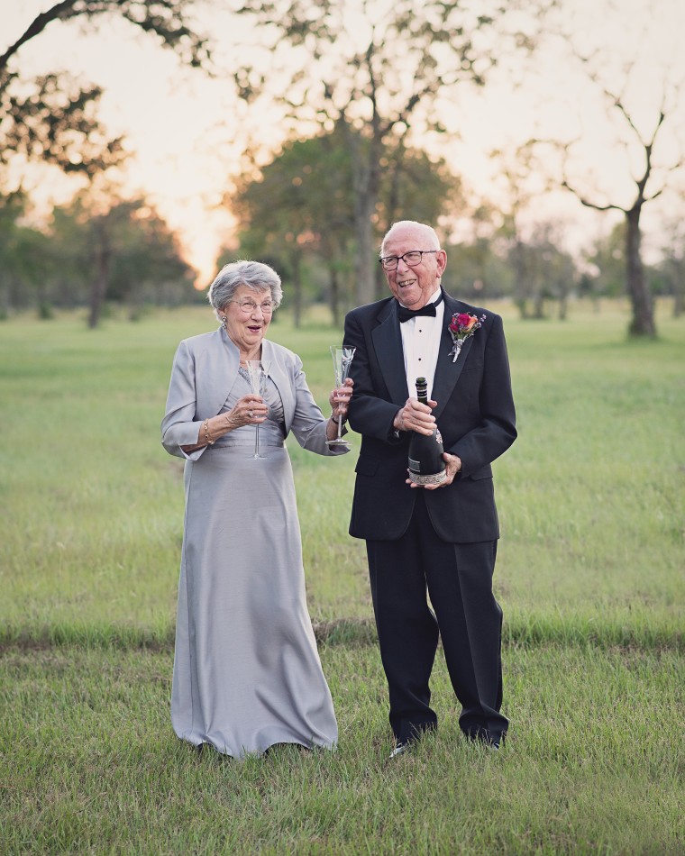 Couple Celebrates 70th Anniversary By Taking The Wedding Photos They Never Got