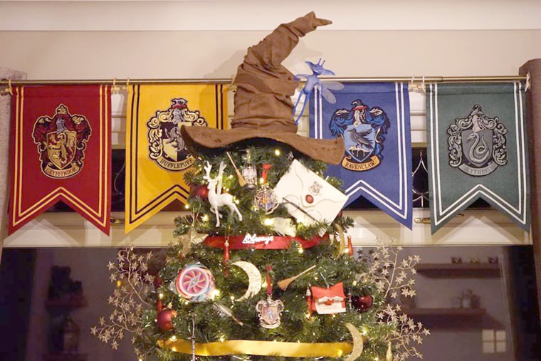 Harry Potter-themed Christmas tree