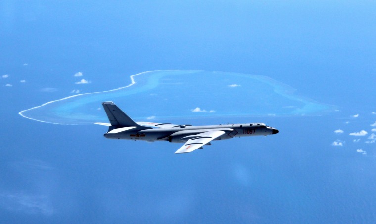 Image: Chinese H-6K bomber