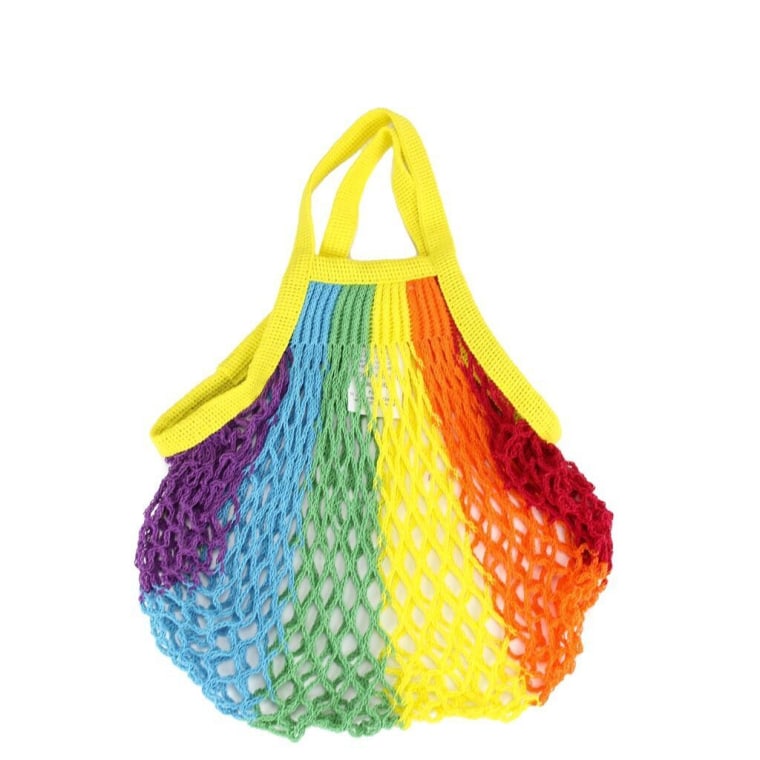 Show your true colors with this fashionable tote! 