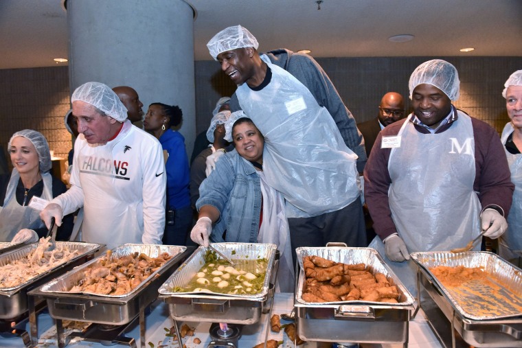Image: Feed The Hungry And Homeless Thanksgiving Dinner - Atlanta
