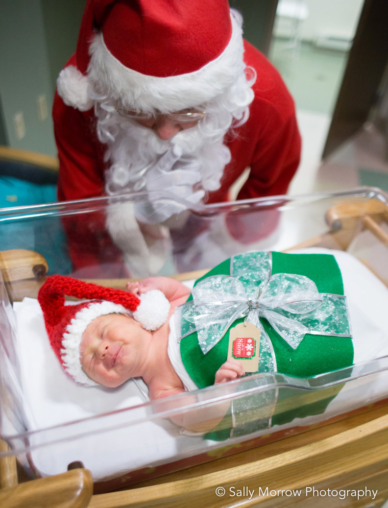 NICU babies dressed as gifts spread cheer this holiday season