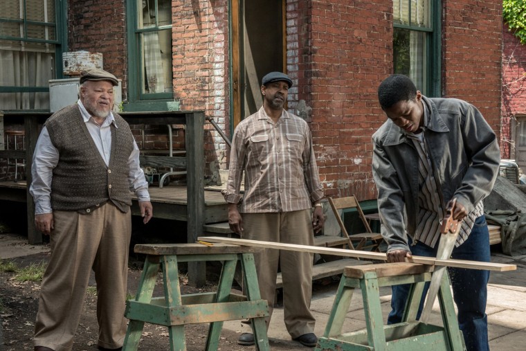 Image: Denzel Washington, Stephen McKinley, and Jovan Adepo in "Fences"