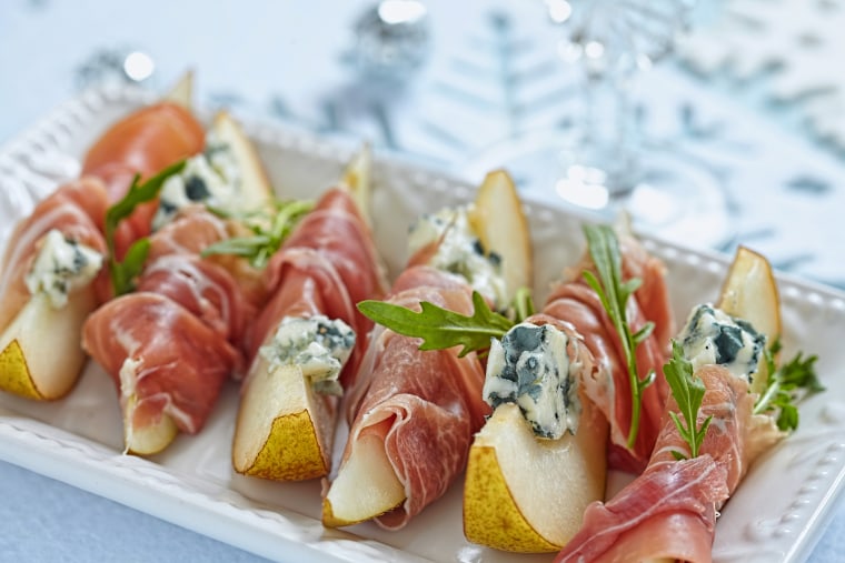 Pears Wrapped with Prosciutto and Blue Cheese