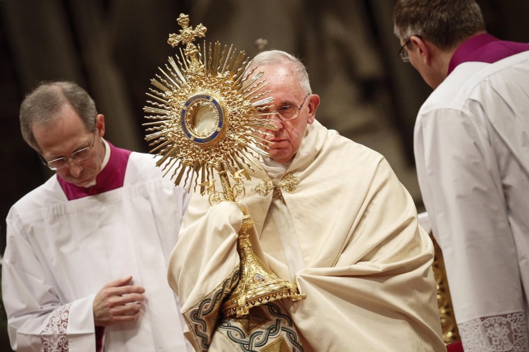 Image: Pope Francis celebrates First Vespers and Te Deum