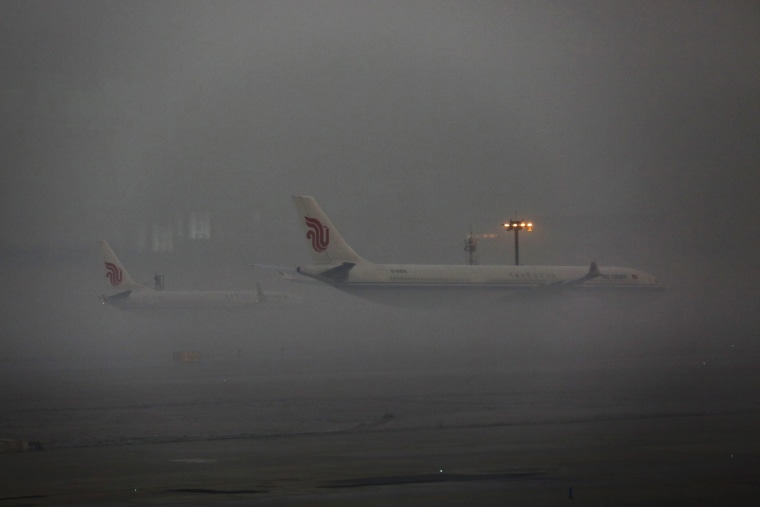Image: Heavy haze covers Beijing