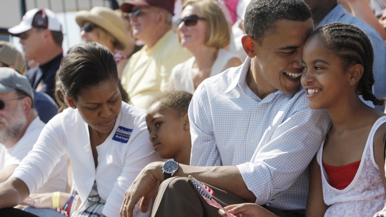 Image: Barack Obama, Michelle Obama, Malia Obama, Sasha Obama