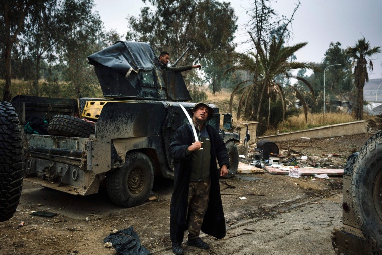Image: Iraqi Forces Battle ISIS in Mosul's Neighborhoods