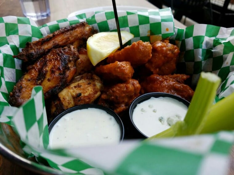 Jake Melnick's Corner Tap Chicken Wings