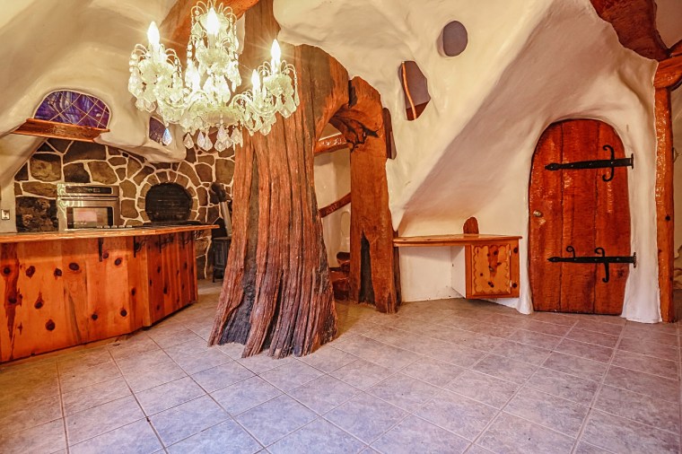 Home that looks like Snow White's