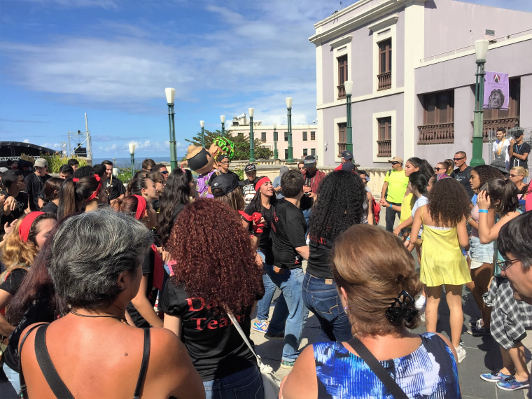 A dance team performs along to music at the Plaza del Quinto Centenario for an audience at the Festival de San Sebasti?n in San Juan, Puerto Rico, Jan. 20, 2017.