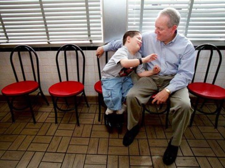 HK Derryberry (left) and Jim Bradford (right) at a Mrs. Winners' Chicken and Biscuit Restaurant in Nashville, Tennessee shortly after their first meeting.