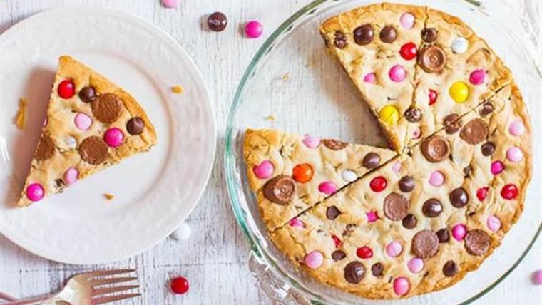 M&amp;M Cookie Pie