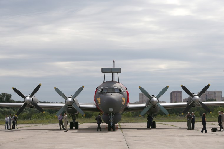 Image: IL-38N 