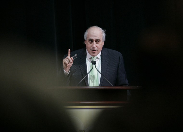 Image: Dan Glickman speaks at the ShoWest opening ceremony in Las Vegas in 2007