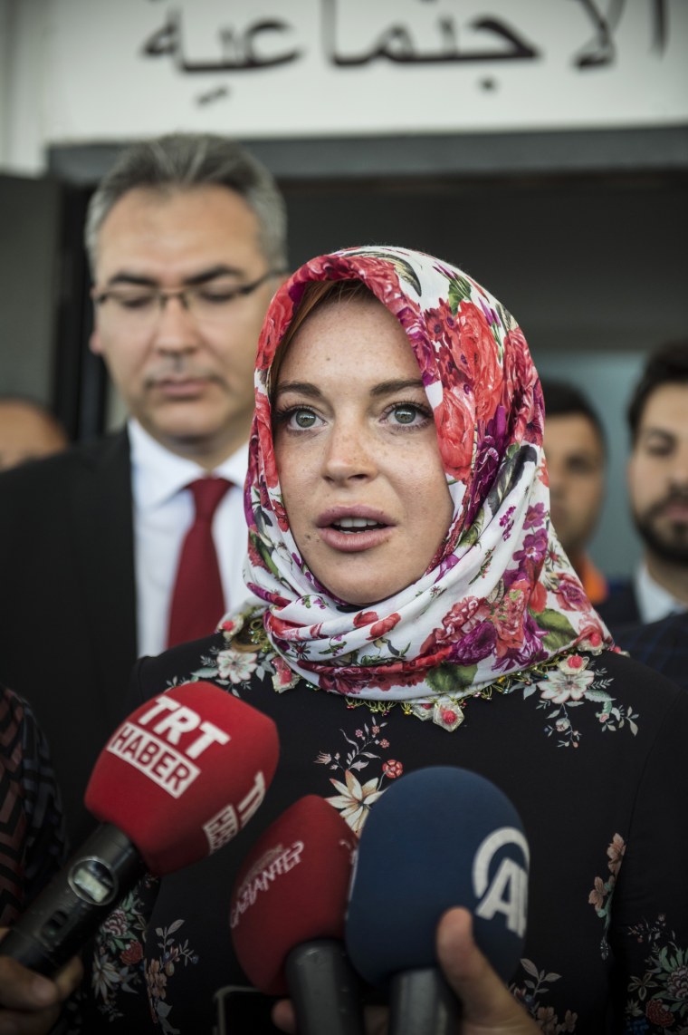 Image: Actress Lindsay Lohan speaks to press in Gaziantep, Turkey