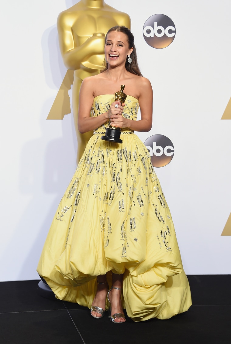 Alicia Vikander Oscars Dress