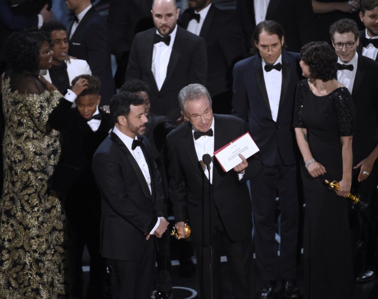 Oscars Screwup Gives 'Moonlight's' Best Picture Award to 'La La Land