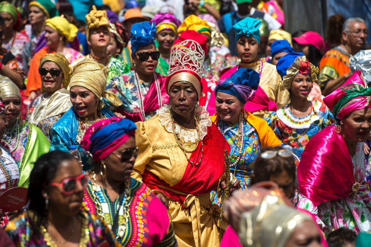 Strange and Beautiful Carnival Scenes From Around the World