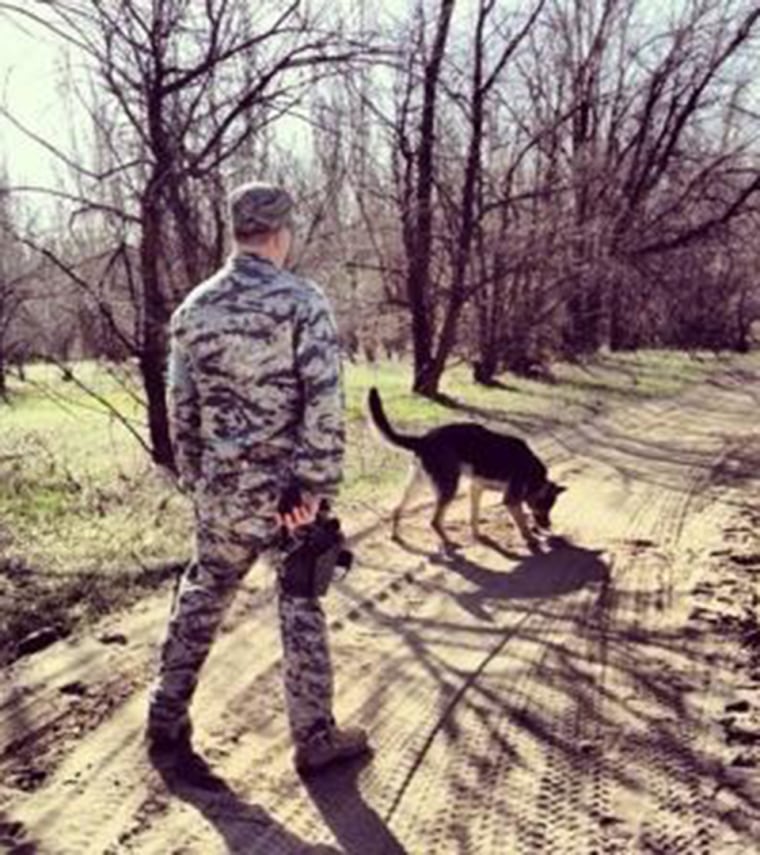 Air Force sergeant Kyle Smith says his final farewell to his partner Bodza.