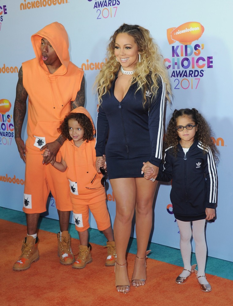 Mariah Carey and Nick Cannon arrive with their twins at Nickelodeon's 2017 Kids' Choice Awards 