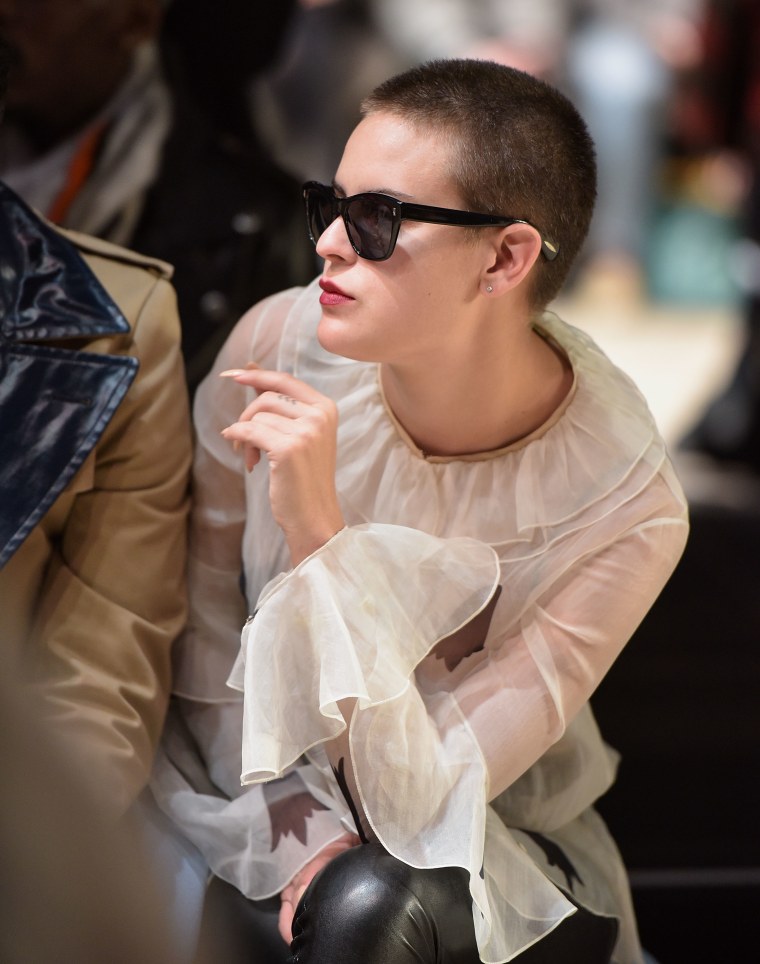 Tallulah Willis shaved head