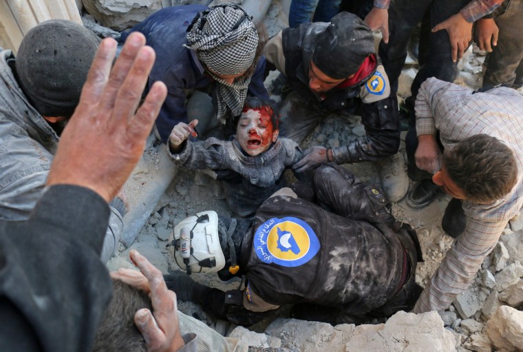 Image: Aftermath of barrel bomb attack in Aleppo, Syria