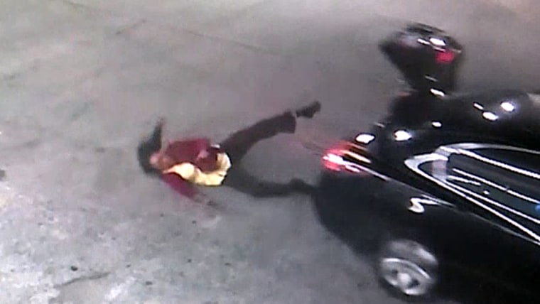 Image: Woman jumps from car trunk in Birmingham, Alabama