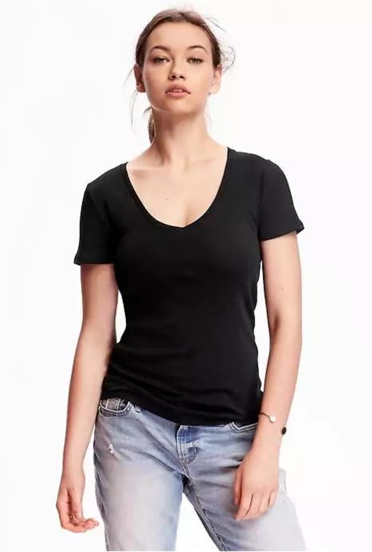 Top Tees for Women V-Neck,Secret Warehouse,Deals Under 5 Dollars,20 Dollar  Items,Shirts Under 5 Dollars,Office wear for Women Clearance, Womens  Fashion Black-b at  Women's Clothing store