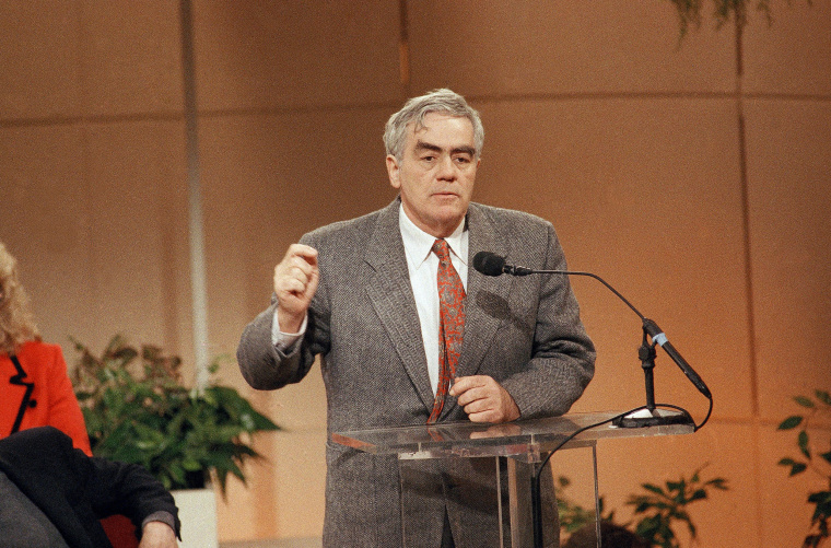 Image: Newspaper columnist and author Jimmy Breslin speaks, March 1989.