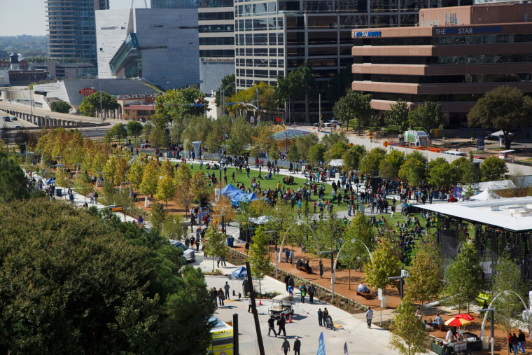 Image: Klyde Warren Park