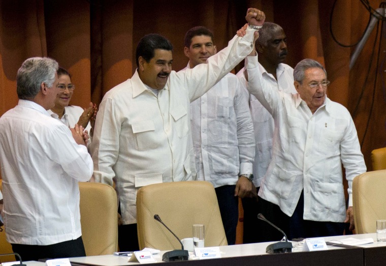 Nicolas Maduro, Raul Castro