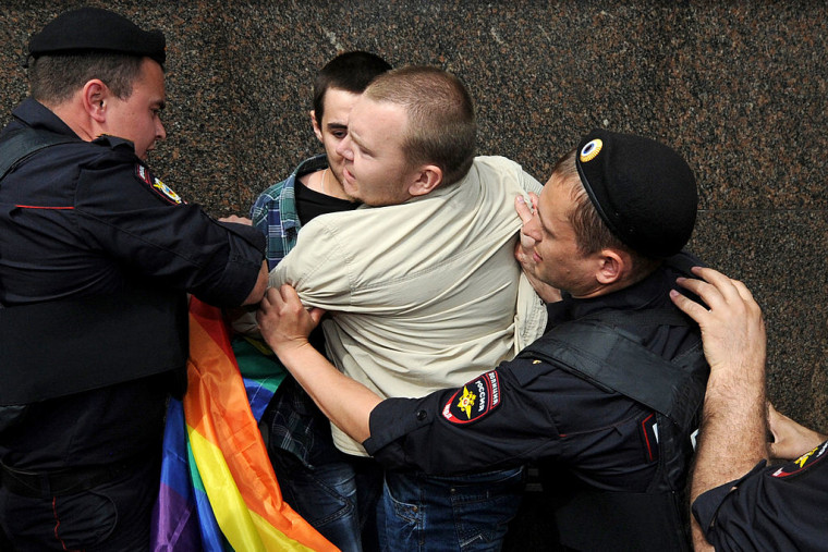 RUSSIA-GAYS-RIGHTS-DEMO