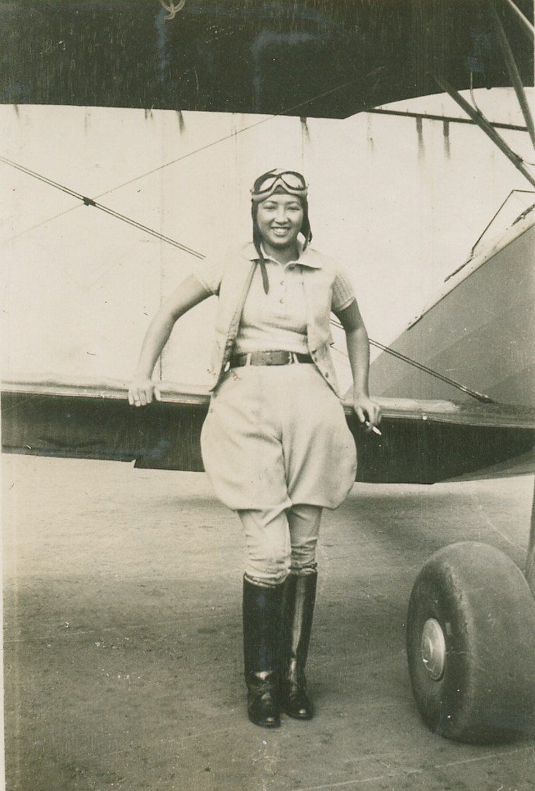 Hazel Lee shortly after receiving her pilot's license in 1932.