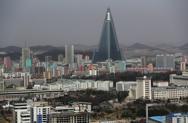 Image: North Koreas prepare to celebrate Day of the Sun Festival in Pyongyang