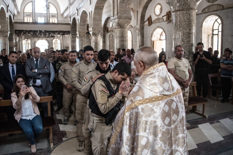 Image: Iraqi Christians Attend Easter Service