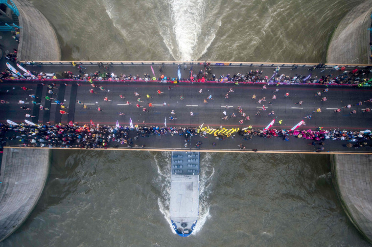 Image: Runners Cross the Half Way Point on Tower Bridge